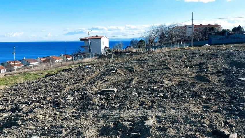 Sie Können Entweder Ein Projekt Für 9 Luxuswohnungen Oder 2 Ultra-Luxusvillen Erstellen.