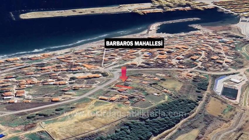 Grundstück An Der Hauptstraße In Tekirdağ Barbarosta, Geeignet Für Ein Einfamilienhausprojekt Mit Vorhandener Infrastruktur