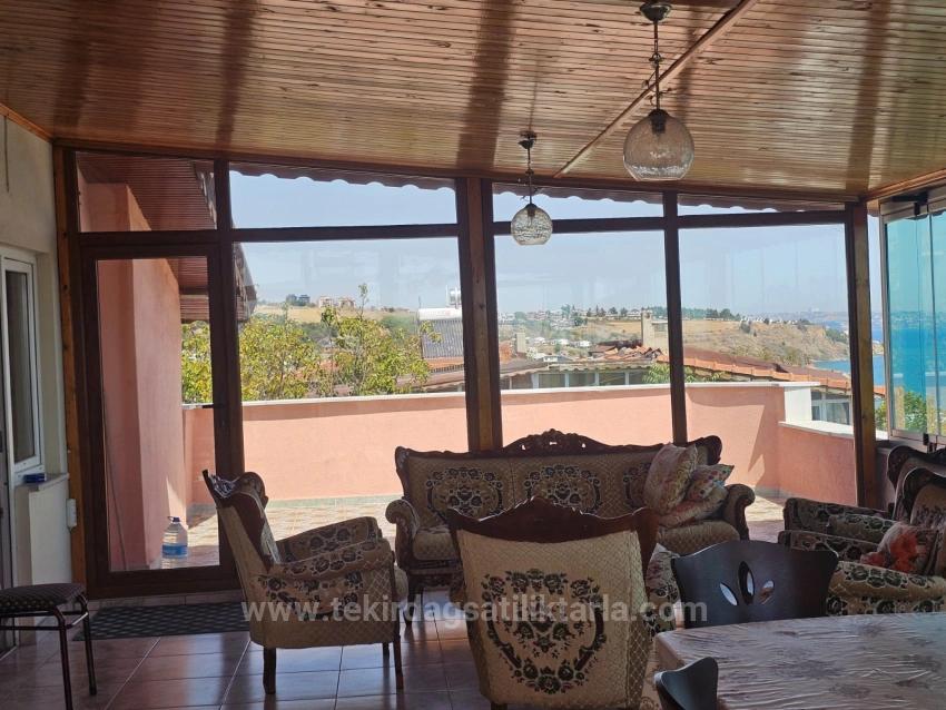 Komplettes Gebäude Zum Verkauf: 6 Einheiten Mit 3+1 Und 2 Einheiten Mit 210 M2 Arbeitsplätzen