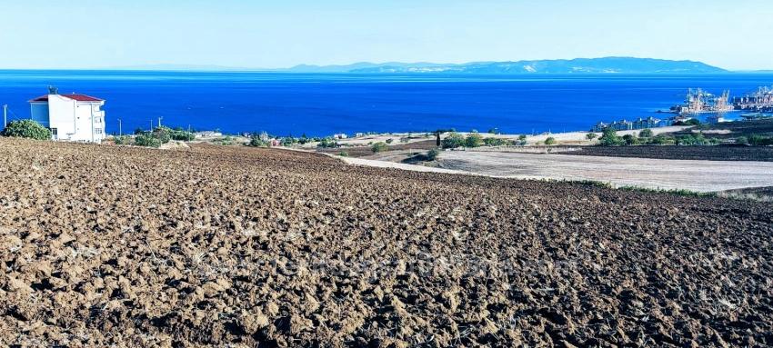 **Grundstück Mit Freiem Meerblick Und 30% Baugenehmigung Für Drei Stockwerke Im Stadtteil Topağaç, Tekirdağ**