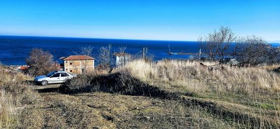 **eckgrundstück Geeignet Für 2 Luxusvillenprojekte Mit Uneingeschränktem Meer-, Natur- Und Stadtblick**