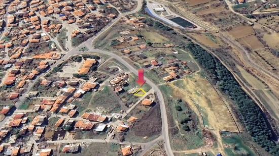 Hohe Renditegarantie – Schnäppchen-eckgrundstück, Geeignet Für 8 1+1-apartmentprojekte
