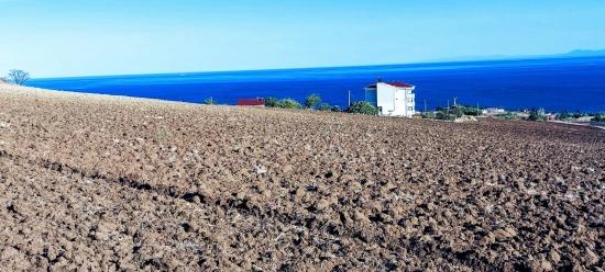 **grundstück Mit Freiem Meerblick Und 30% Baugenehmigung Für Drei Stockwerke Im Stadtteil Topağaç, Tekirdağ**