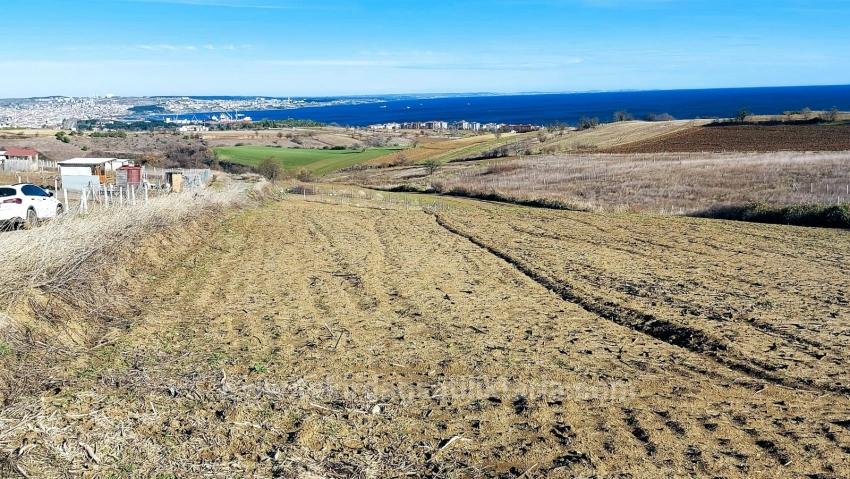 Bargain Plot Of Land With Full Sea, Nature And City Views, Zoned For 20% Two-Story Construction.