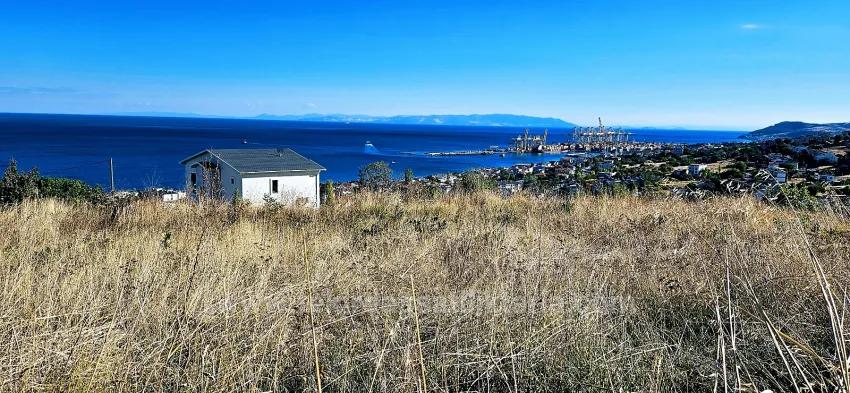 A Prime Plot Of Land Suitable For A Project Of 2 Luxury Villas With Full Sea And Nature Views.