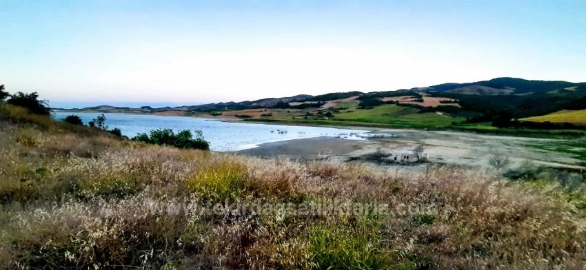 Detached Land With Title Deed Opportunity Facing Dam For Urgent Sale
