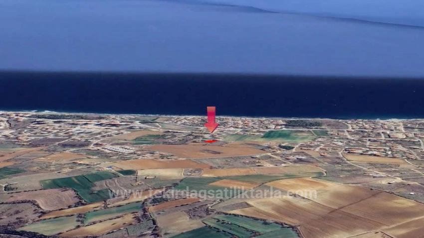 Land For Sale in Barbaros Nbh. Süleymanpaşa Kumbağ - Housing Zoned - 843 m²