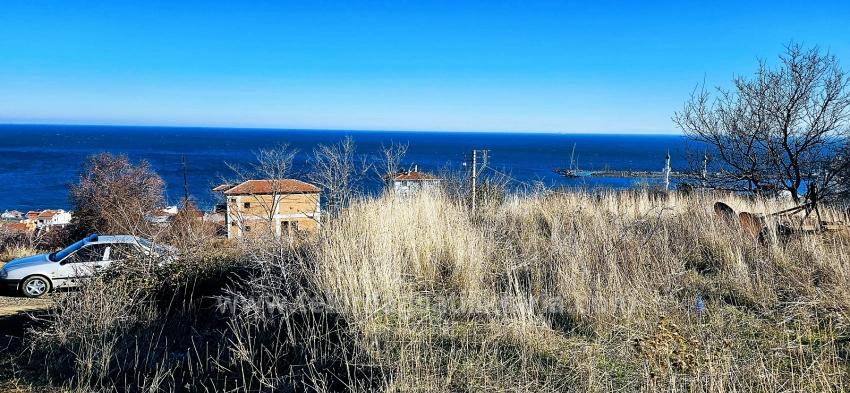 **Corner Plot Suitable For 2 Ultra Luxury Villa Projects With Full Sea, Nature And City Views**