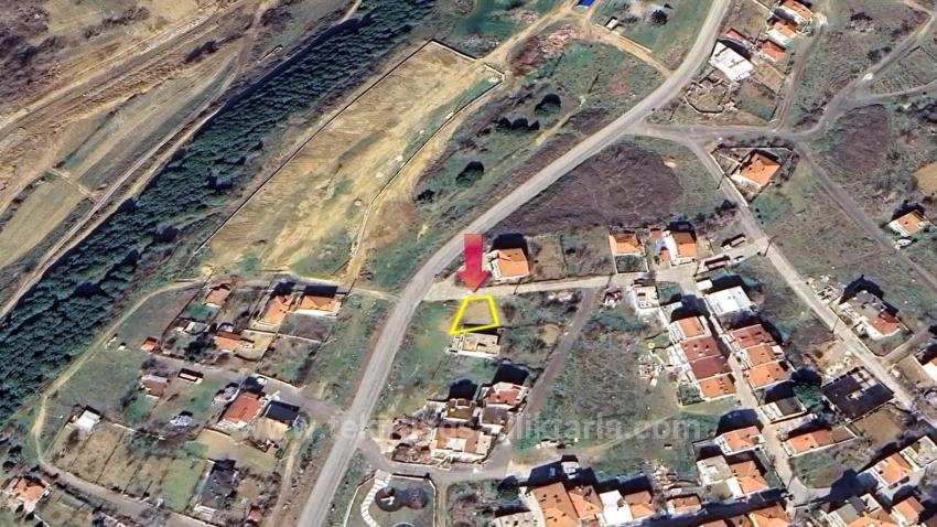 High Earnings Guarantee Bargain Corner Plot Suitable For 8 1+1 Apartment Projects