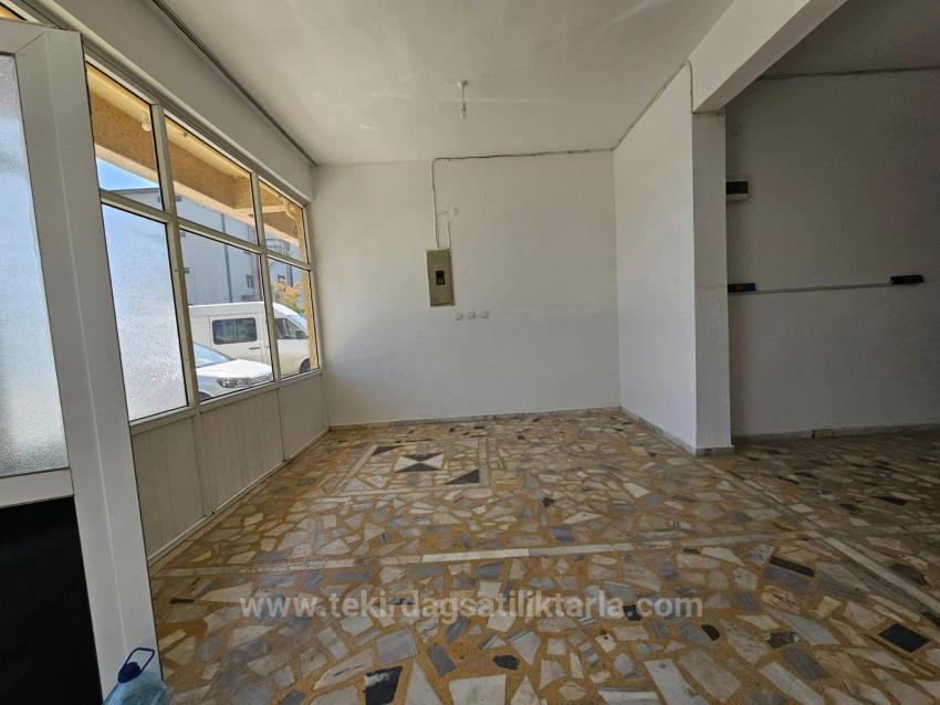 Complete Building For Sale: 6 Units Of 3+1 And 2 Units Of 210 M2 Workplaces