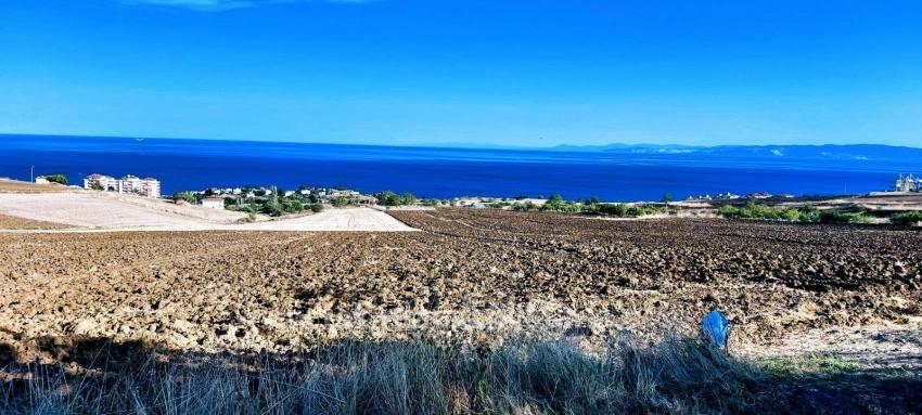 **Plot Of Land With Full Sea View And 30% Building Permit For Three Floors In Topağaç Neighborhood, Tekirdağ**