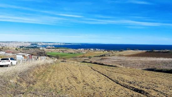 Bargain Plot Of Land With Full Sea, Nature And City Views, Zoned For 20% Two-story Construction.