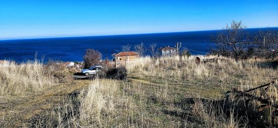 **corner Plot Suitable For 2 Ultra Luxury Villa Projects With Full Sea, Nature And City Views**