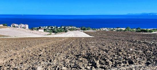 **plot Of Land With Full Sea View And 30% Building Permit For Three Floors In Topağaç Neighborhood, Tekirdağ**