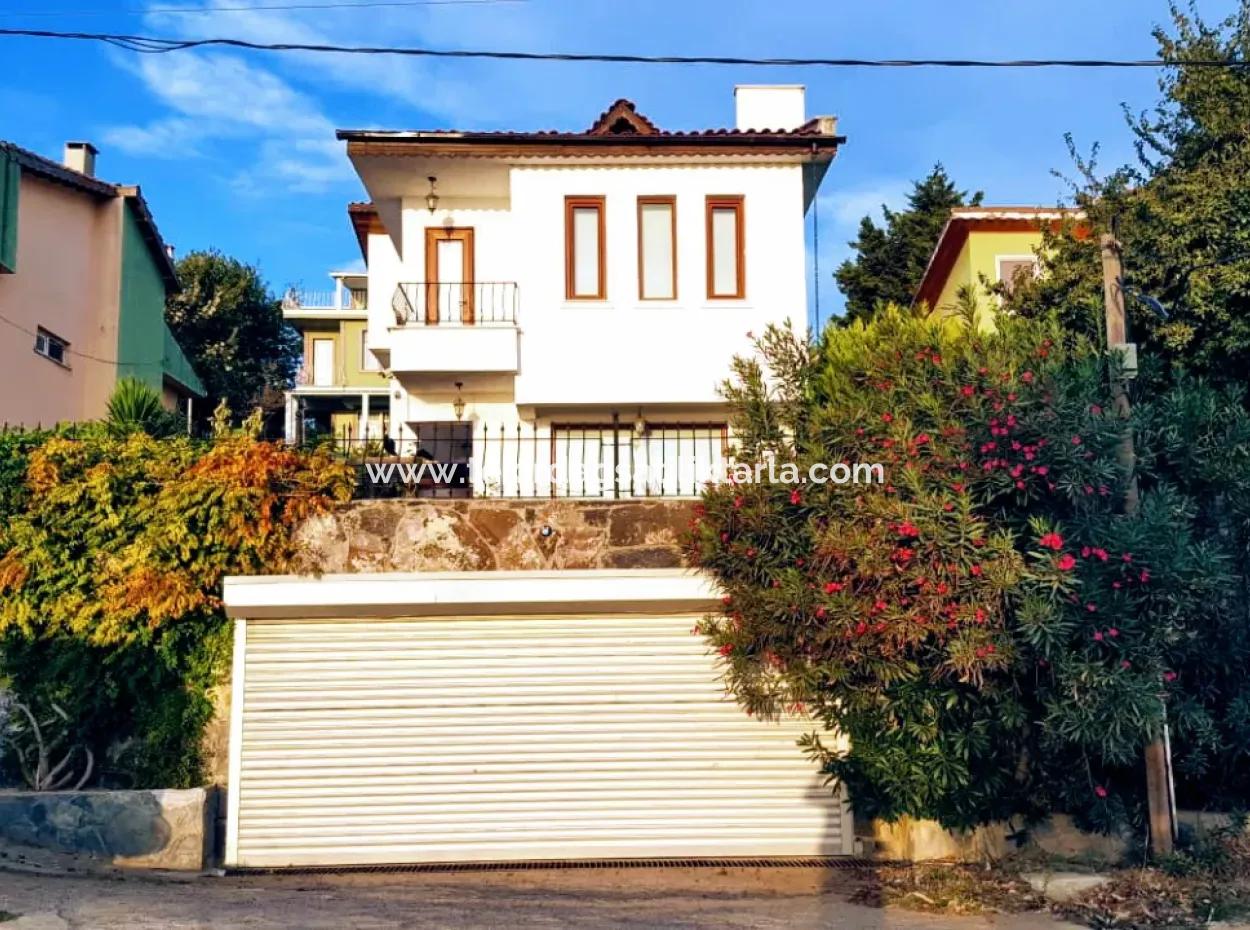 Luxury Ultra Villa With Barter Cash Pool And Indoor Car Park