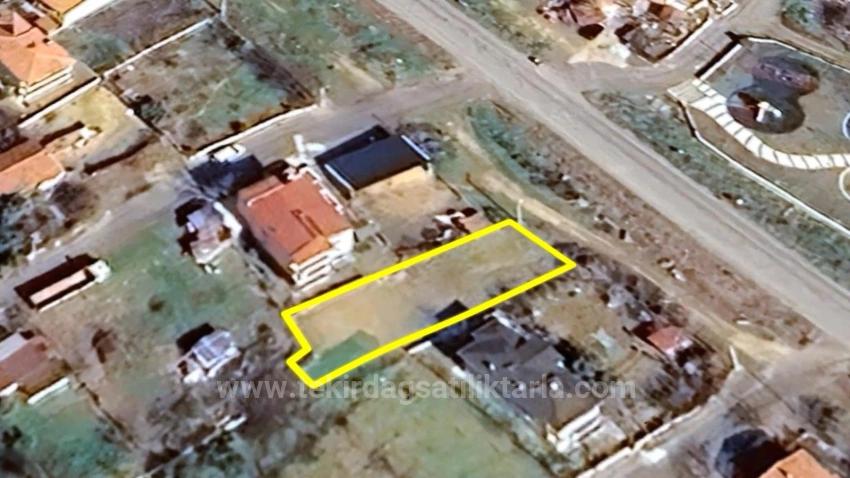 Земельный Участок С Видом На Главную Дорогу В Текирдаге Барбароста, Подходящий Для Строительства Отдельно Стоящего Дома С Готовой Инфраструктурой