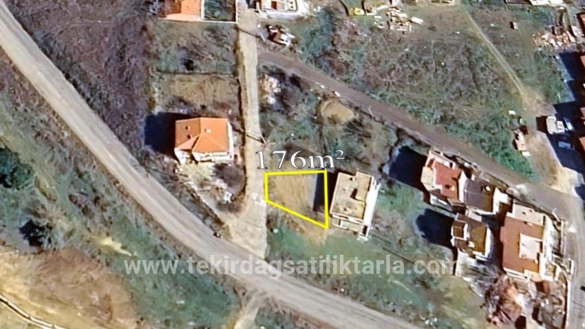 Süleymanpaşa Kumbağ Barbaros Mah. Satılık Arsa - Konut İmar Durumlu - 176 m²