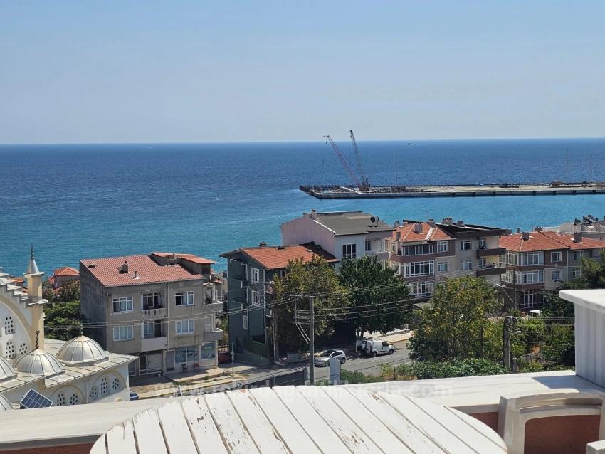 Komple Satılık Bina 6Adet 3+1 2 Adet 210 M2 İş Yeri