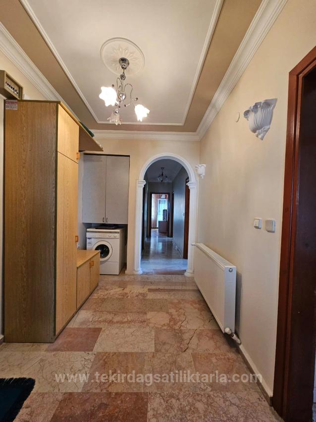 Komple Satılık Bina 6Adet 3+1 2 Adet 210 M2 İş Yeri