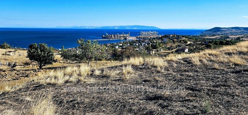 Harika Deniz Ve Doğa Manzarlı Alt Yapısı Hazır 530 M2 Köşe Arsa