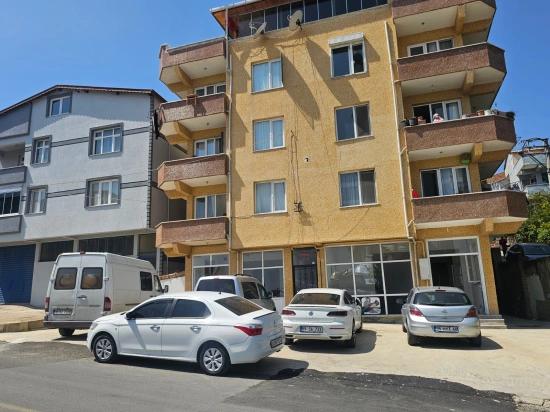 Komple Satılık Bina 6adet 3+1 2 Adet 210 M2 İş Yeri