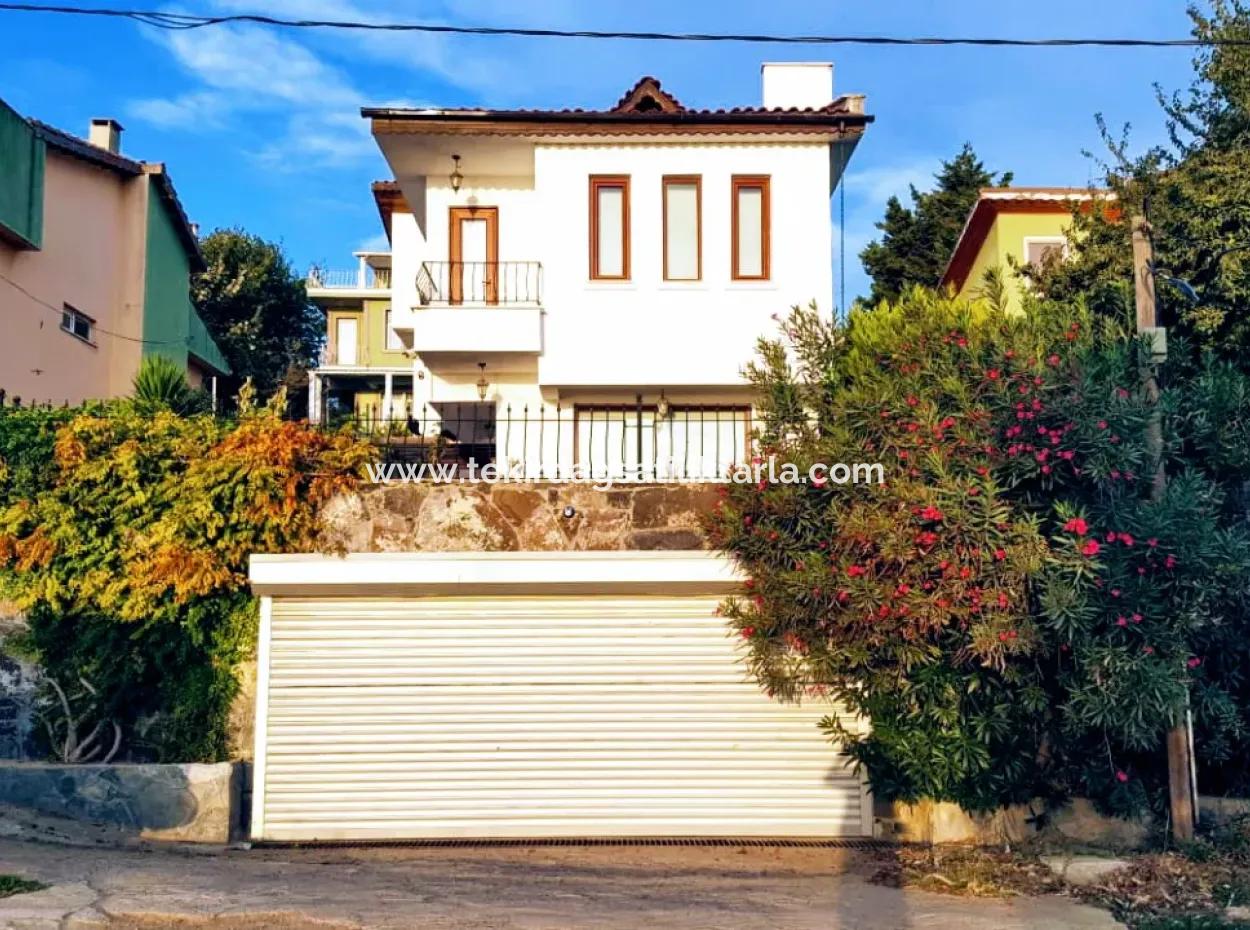 Takas+Nakit Havuzlu Kapalı Otaparklı Lüxs Ultra Villa