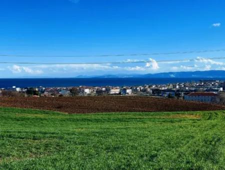 Tekirdağ Süleymanpaşa Barbaros'ta Bulunan Bu 11.100 M2 Konut İmarlı Arazi, Harika Bir Konumda Yer Alıyor.